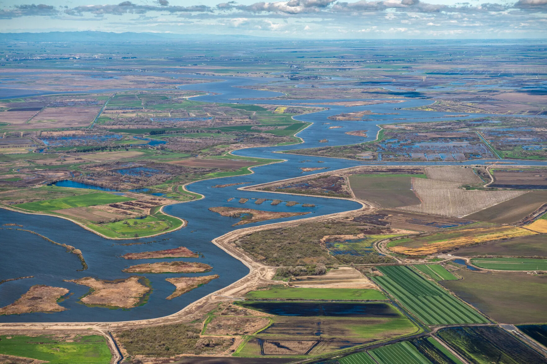 Trump starts to tinker with California’s water